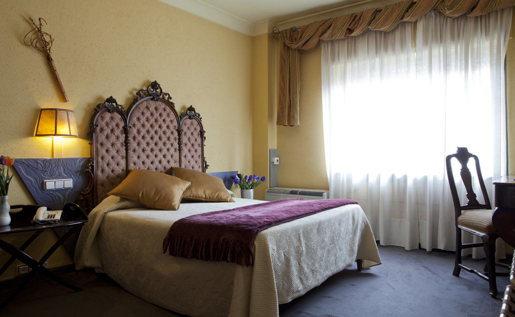 Crisol Quindos Hotel Leon Exterior photo
